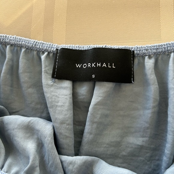 Workhall off shoulder - Picture 3 of 8